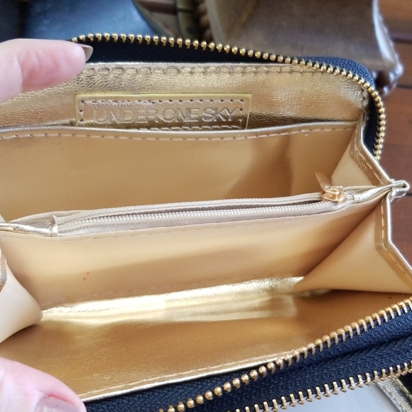 METALLIC BLUE π WRISTLET - Picture 6 of 8